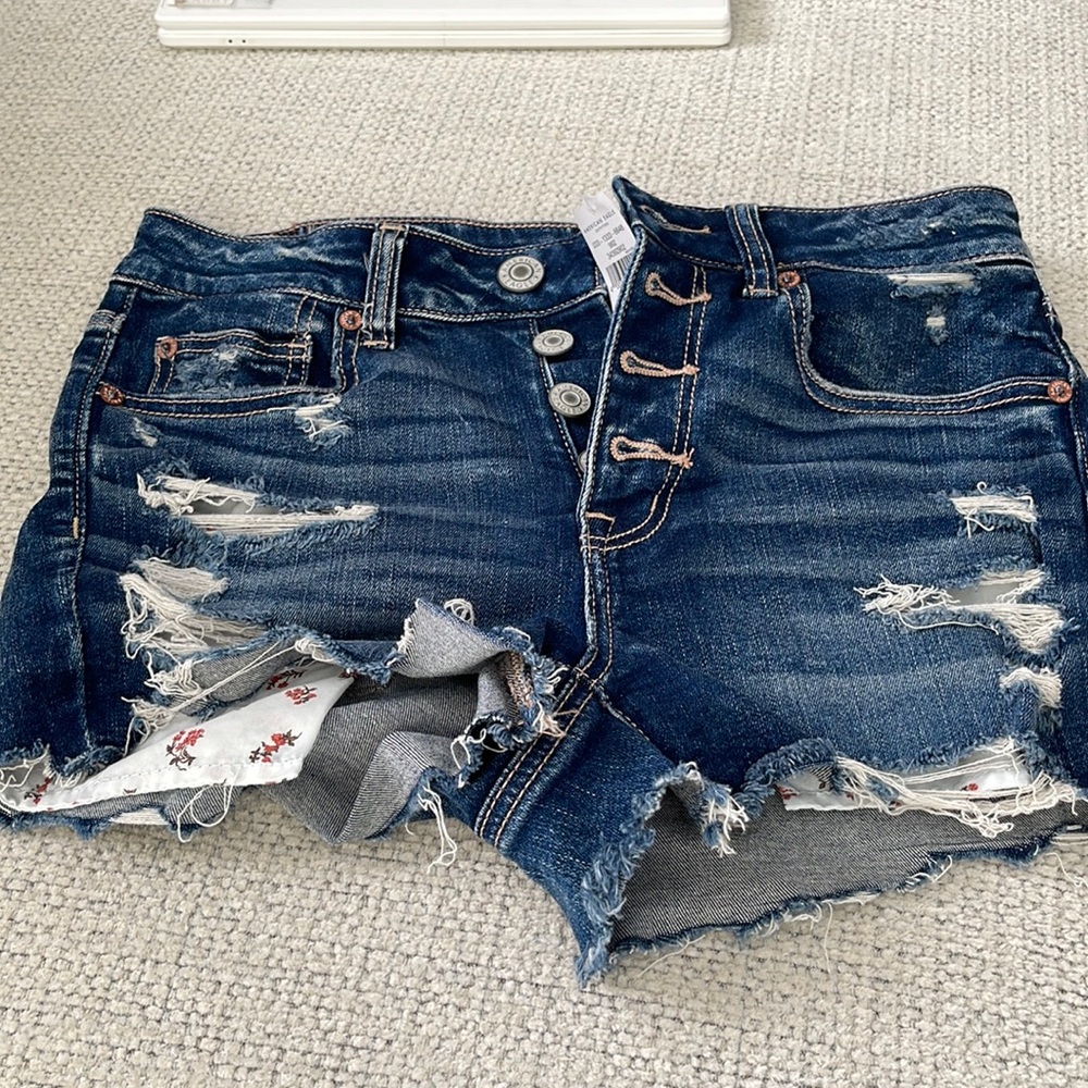 American Eagle sz 6 shorts